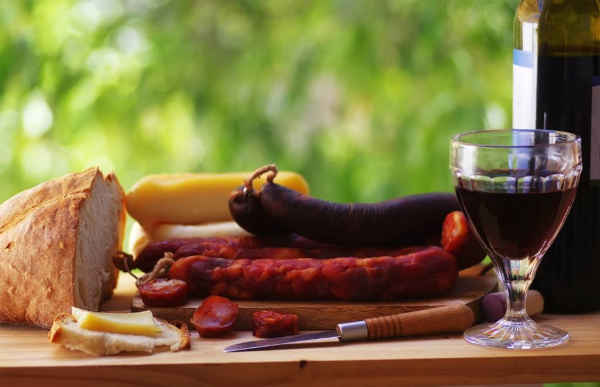 food and wine pairings around chorizo